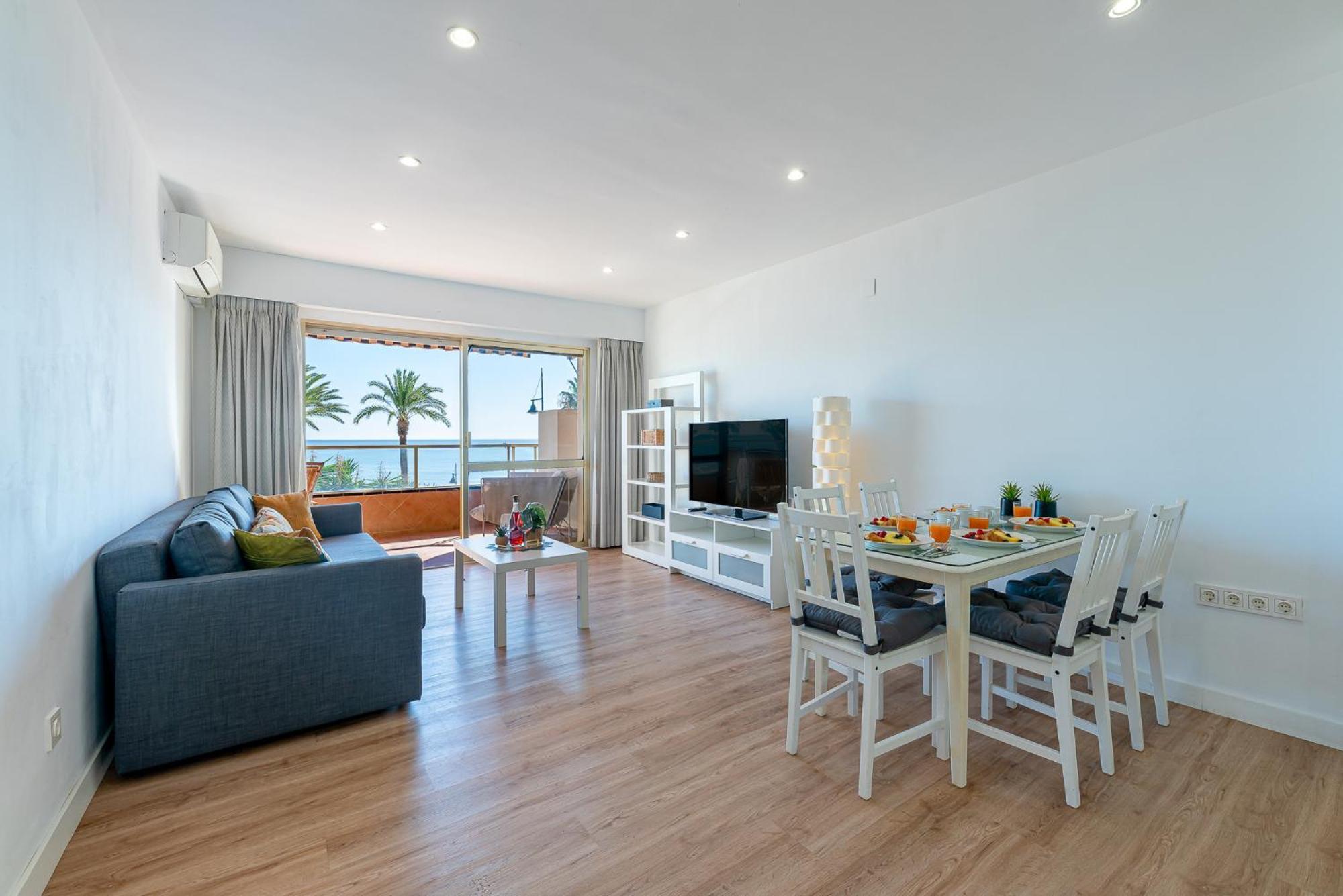 797 Holiday Rentals - Moderno Piso En Primera Linea De Playa 托雷莫利诺斯 外观 照片