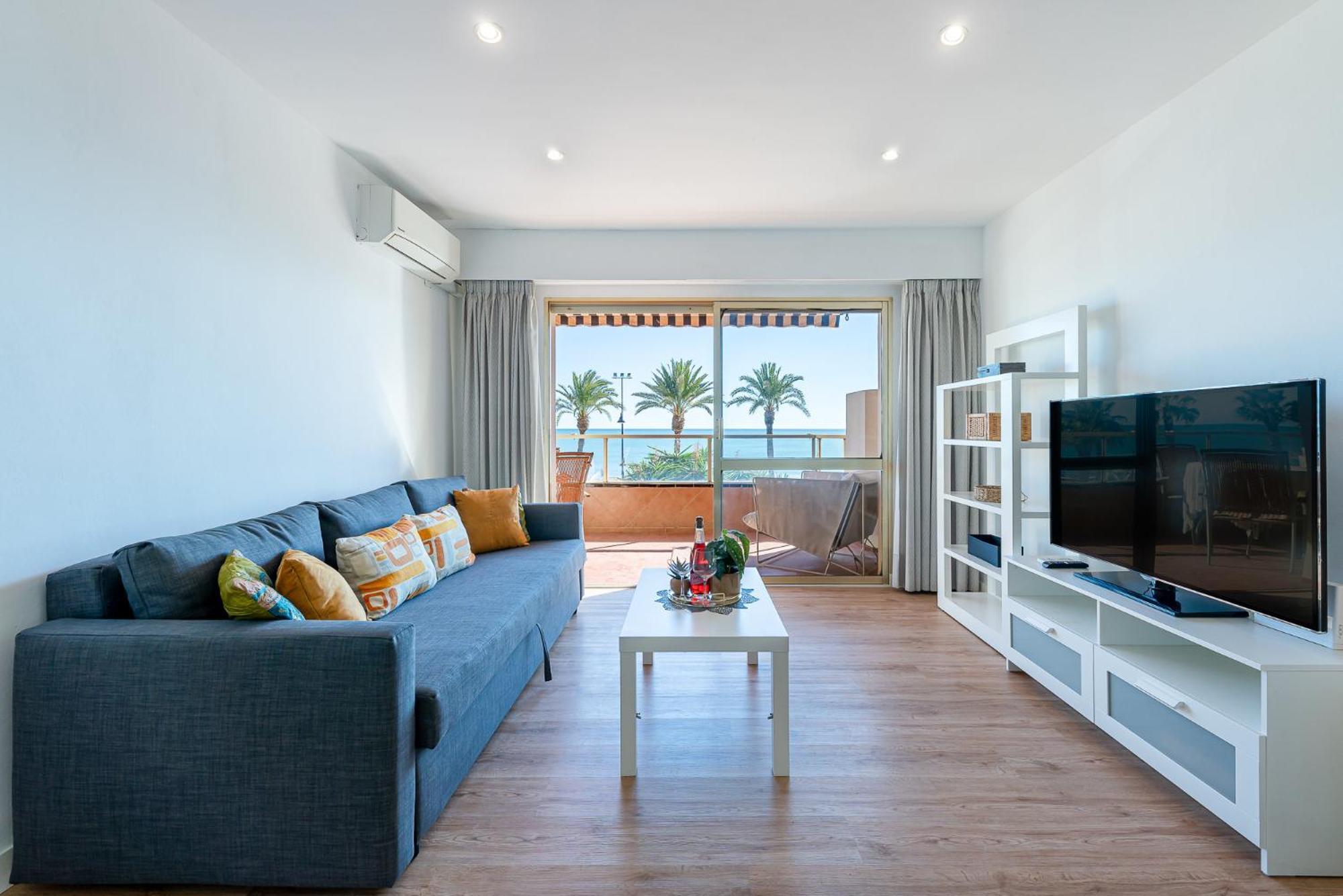 797 Holiday Rentals - Moderno Piso En Primera Linea De Playa 托雷莫利诺斯 外观 照片